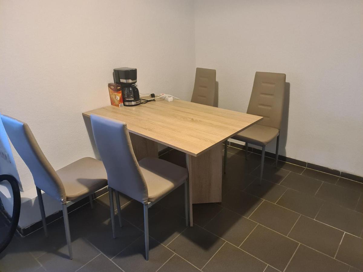 Gss18 1-Og Moeblierte Wohnung In Oebisfelde Bagian luar foto