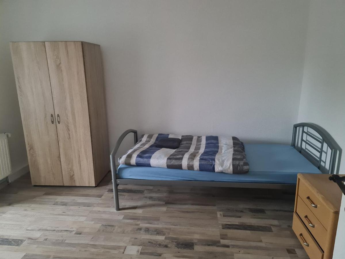 Gss18 1-Og Moeblierte Wohnung In Oebisfelde Bagian luar foto